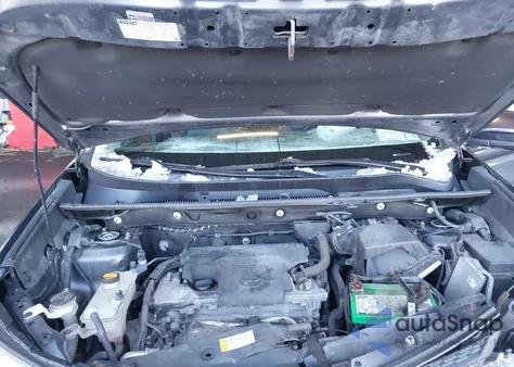 2015 Toyota Rav4 Limited z USA, uszkodzony, nr VIN 2T3DFREV6FW402683